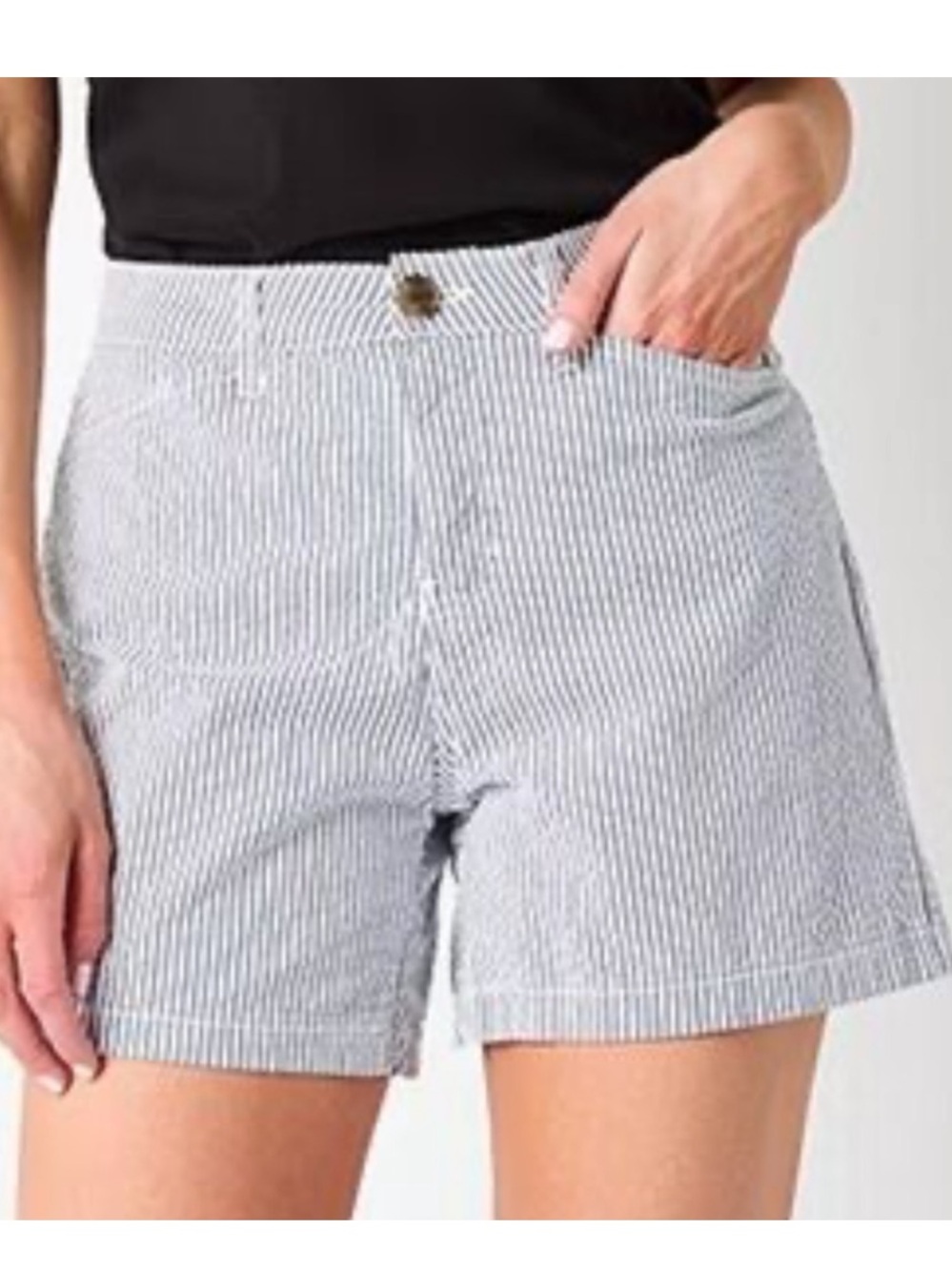 St John’s Bay White & Blue Stripes Seersucker 5” Cotton Shorts